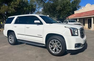 2015 GMC Yukon Image 2