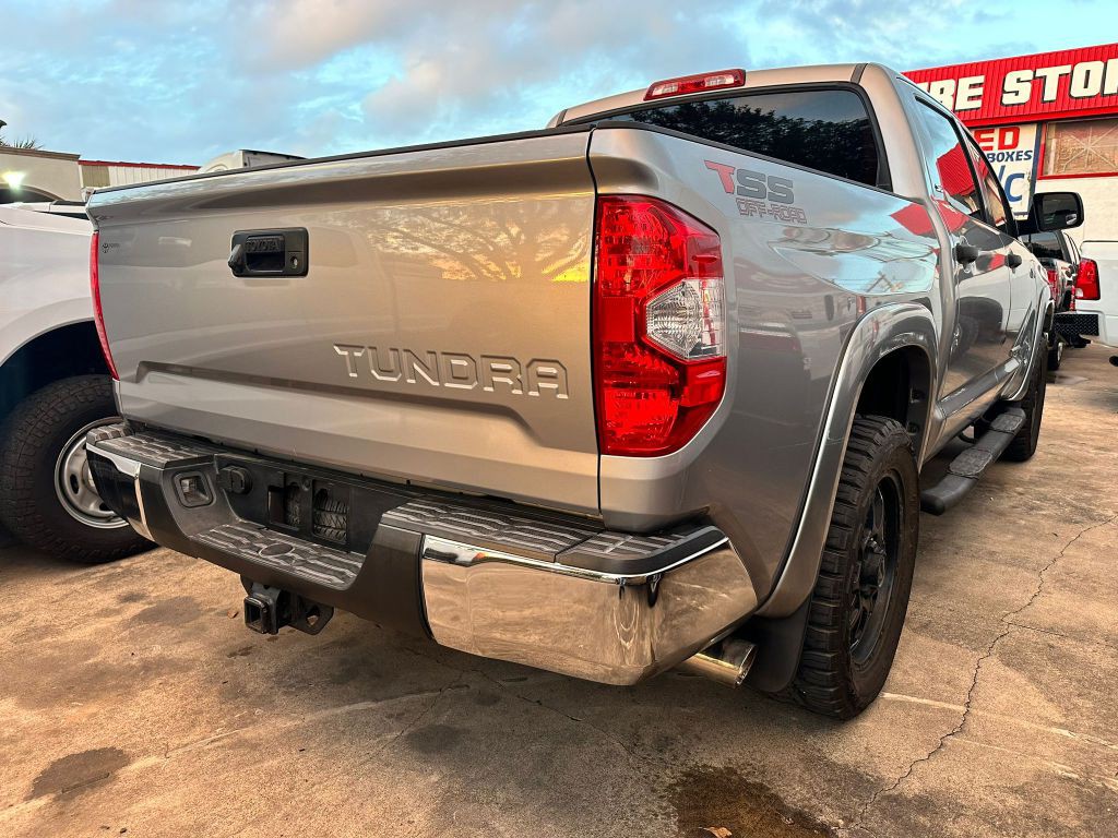 2015 Toyota Tundra Image 5
