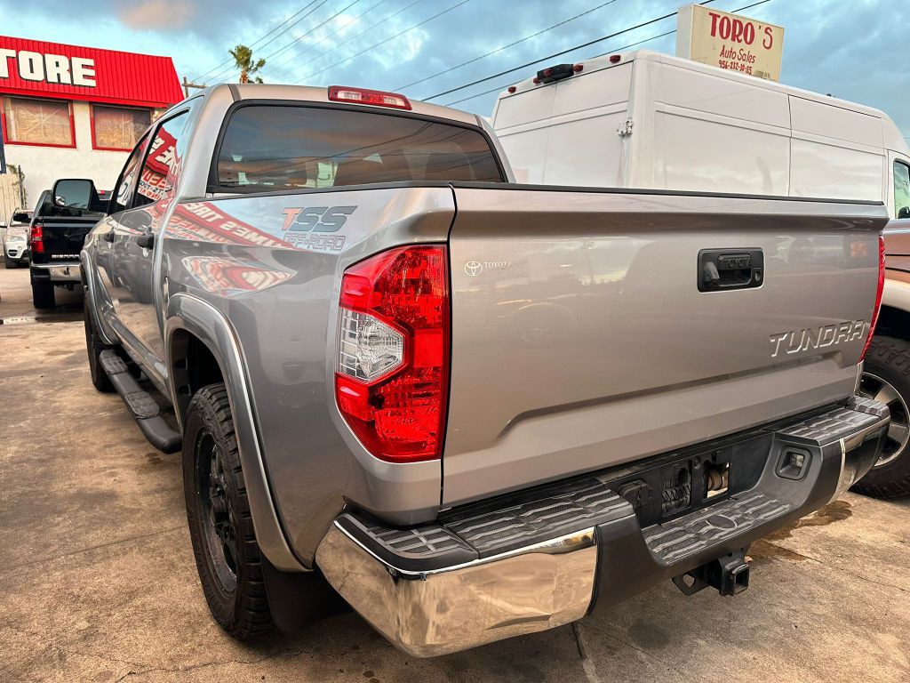 2015 Toyota Tundra Image 6