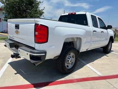 2017 Chevrolet Silverado 1500 Image 4