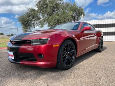 2015 Chevrolet Camaro Image 2