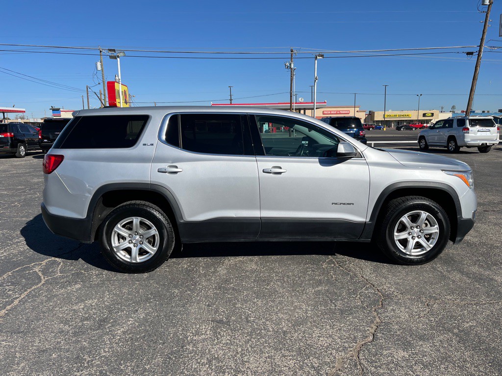 2018 GMC Acadia Image 2