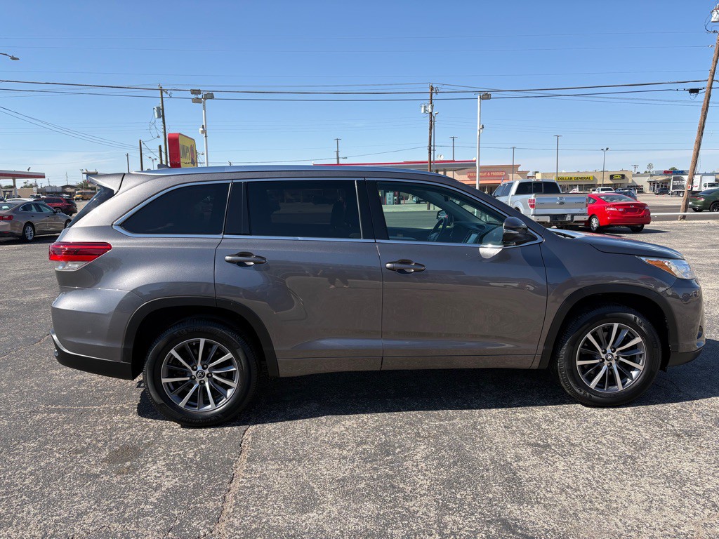 2018 Toyota Highlander Image 5