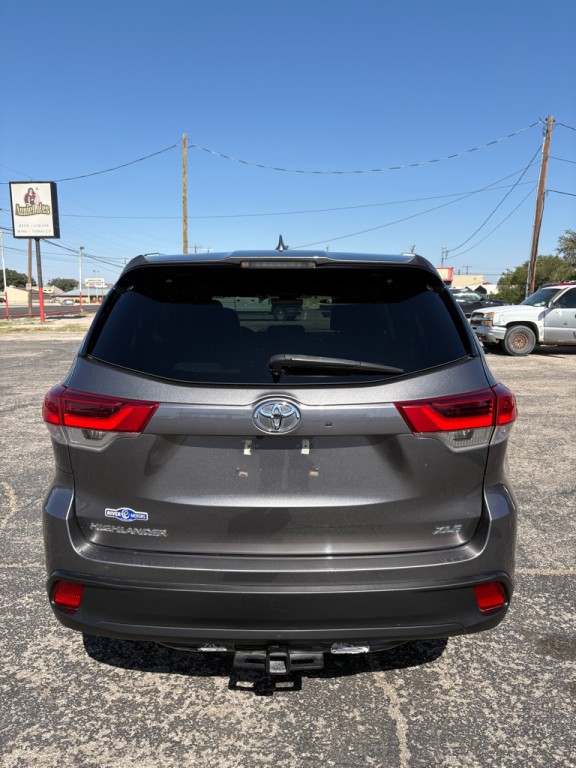 2018 Toyota Highlander Image 6