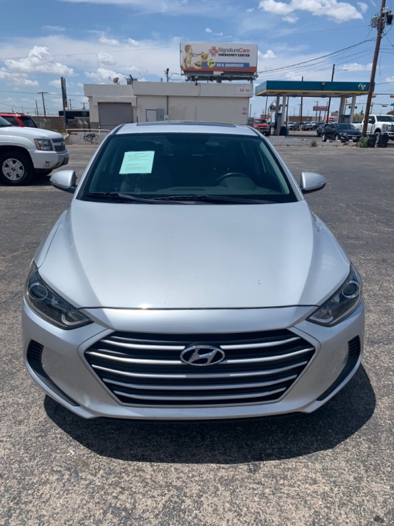2017 Hyundai Elantra Image 2
