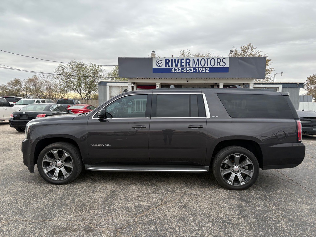 2015 GMC Yukon Image 1