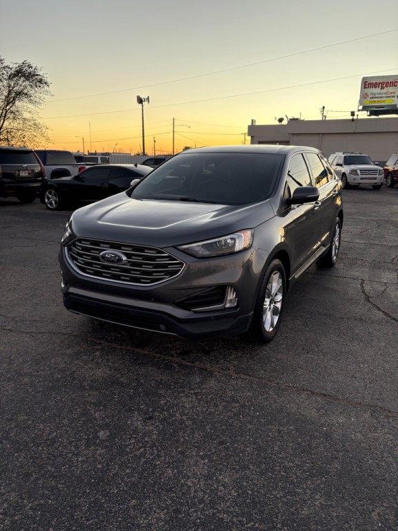 2022 Ford Edge Image 2