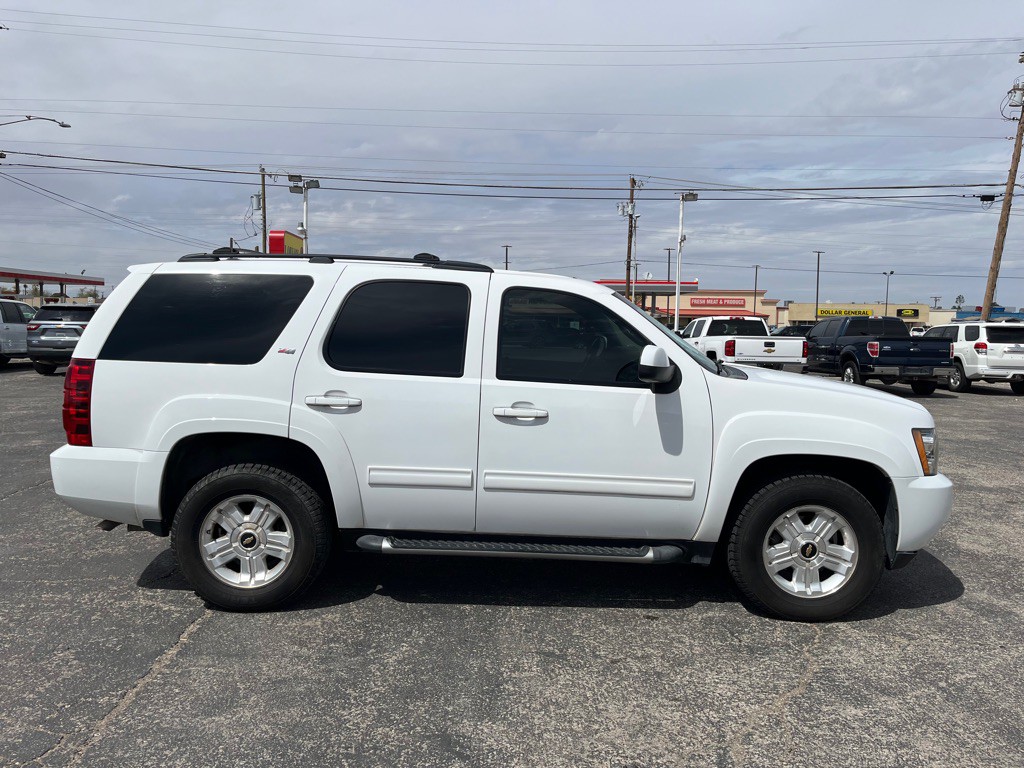 2011 Chevrolet Tahoe Image 4