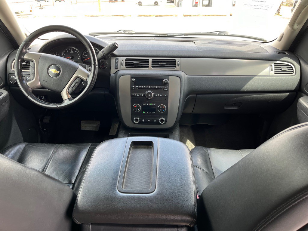 2011 Chevrolet Tahoe Image 5
