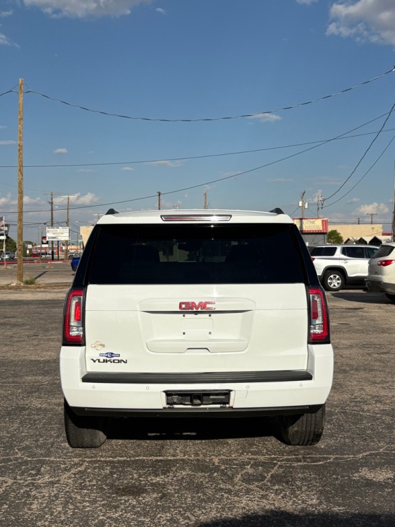 2016 GMC Yukon Image 2
