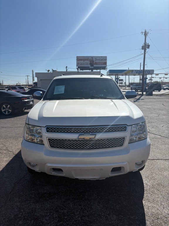 2009 Chevrolet Tahoe Image 2