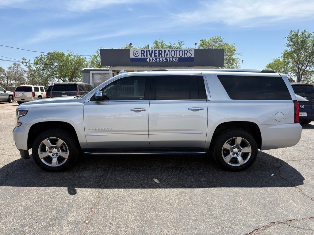 2017 Chevrolet Suburban Image 1