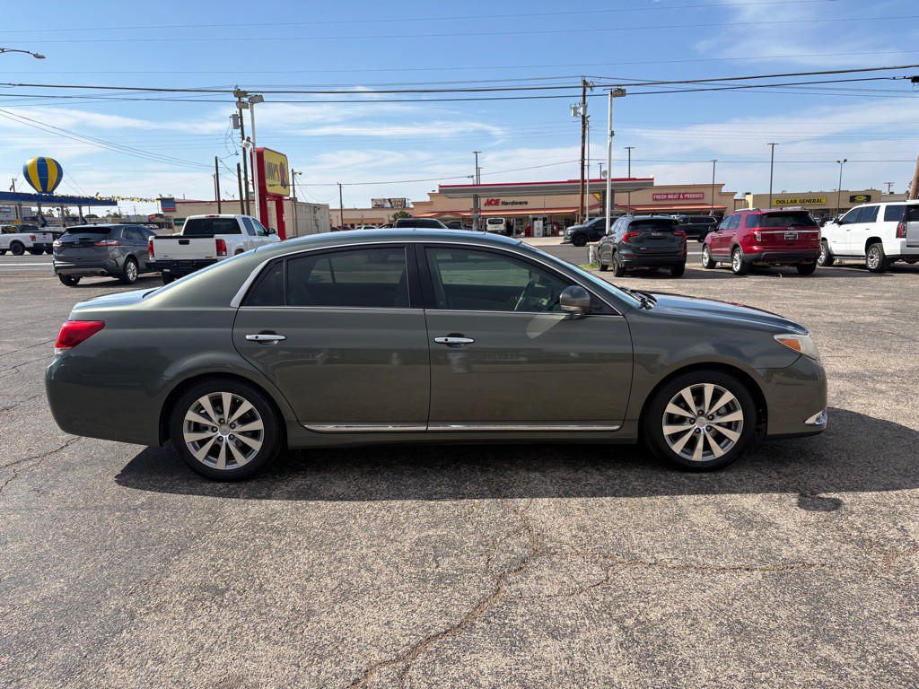 2011 Toyota Avalon Image 5