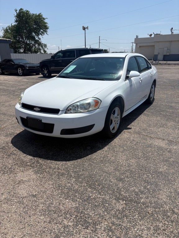 2013 Chevrolet Impala Image 2