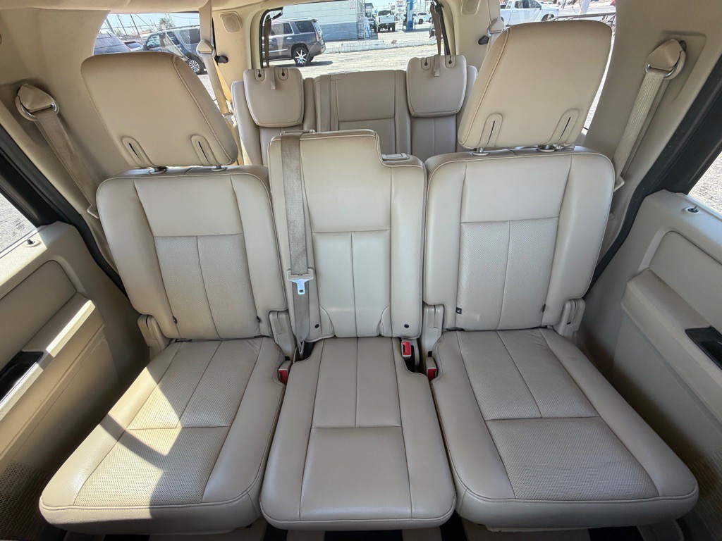 2017 Ford Expedition Image 8