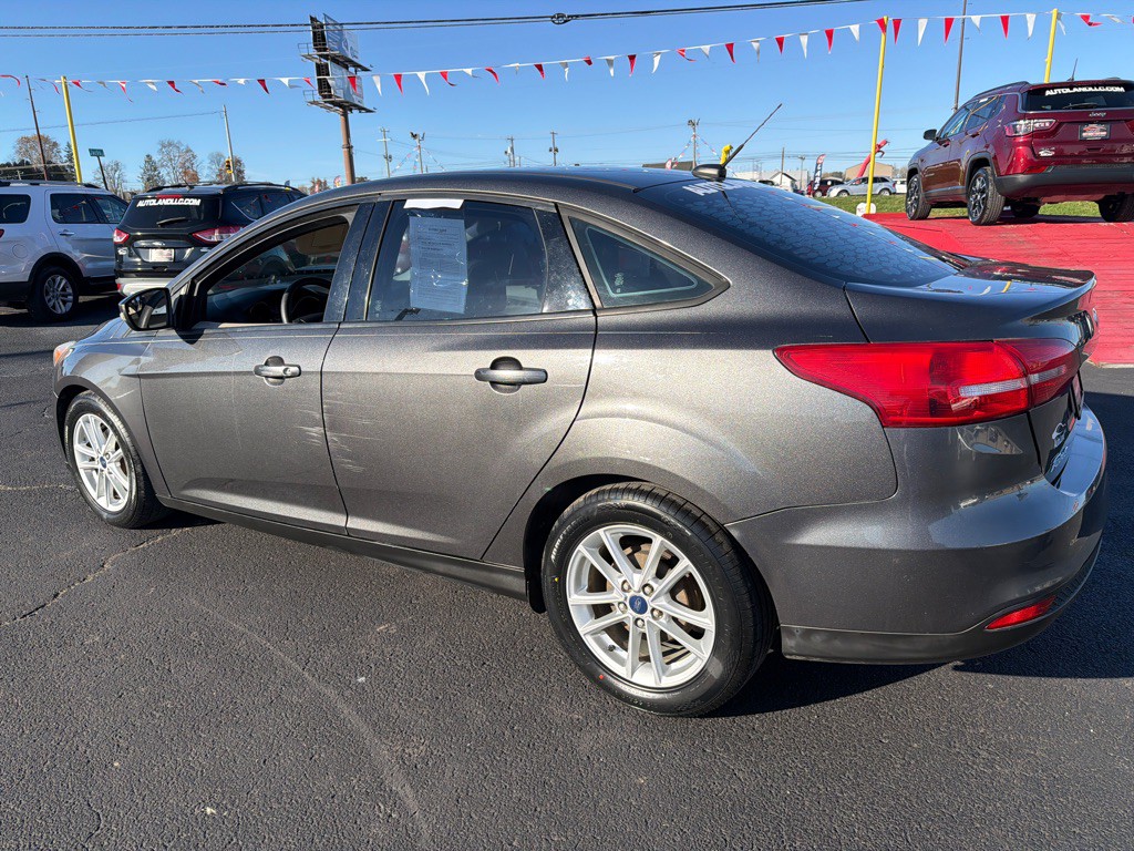 2015 Ford Focus Image 4