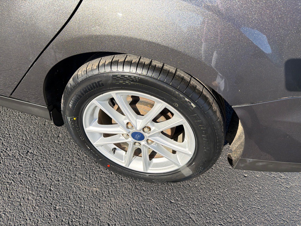 2015 Ford Focus Image 5