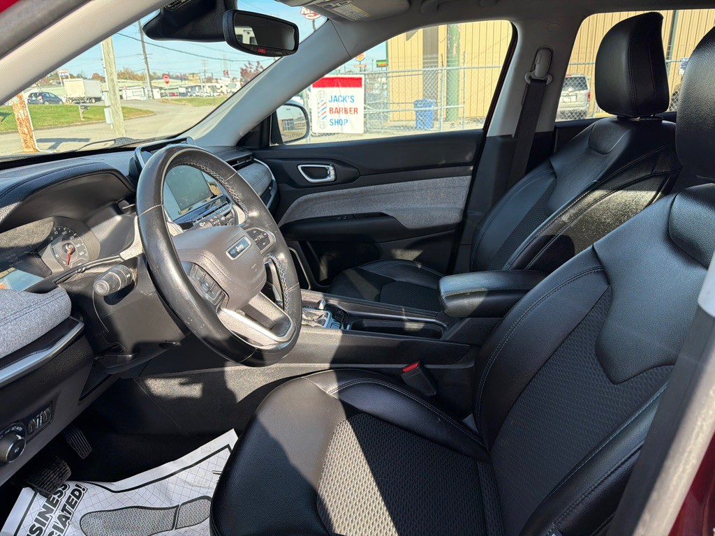 2022 Jeep Compass Image 8