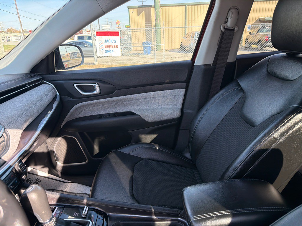 2022 Jeep Compass Image 10