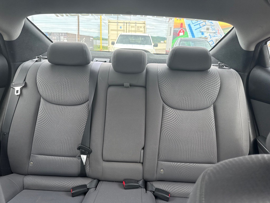 2016 Hyundai Elantra Image 11