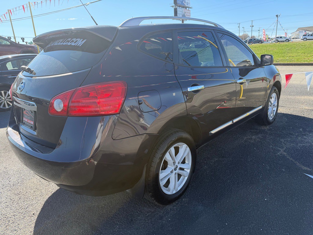 2015 Nissan Rogue Image 4