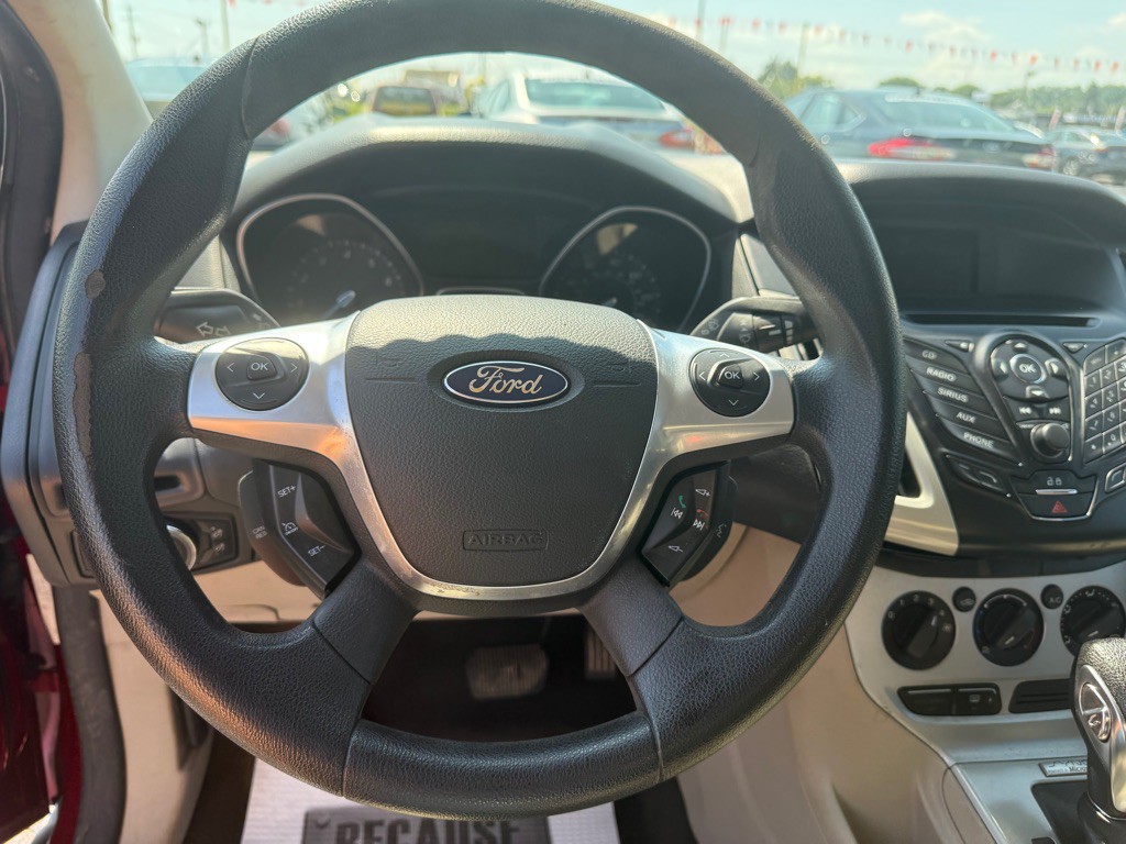 2013 Ford Focus Image 8
