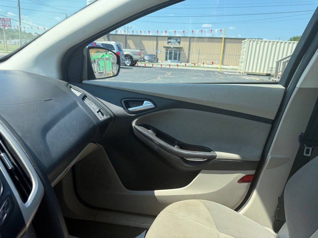 2013 Ford Focus Image 10