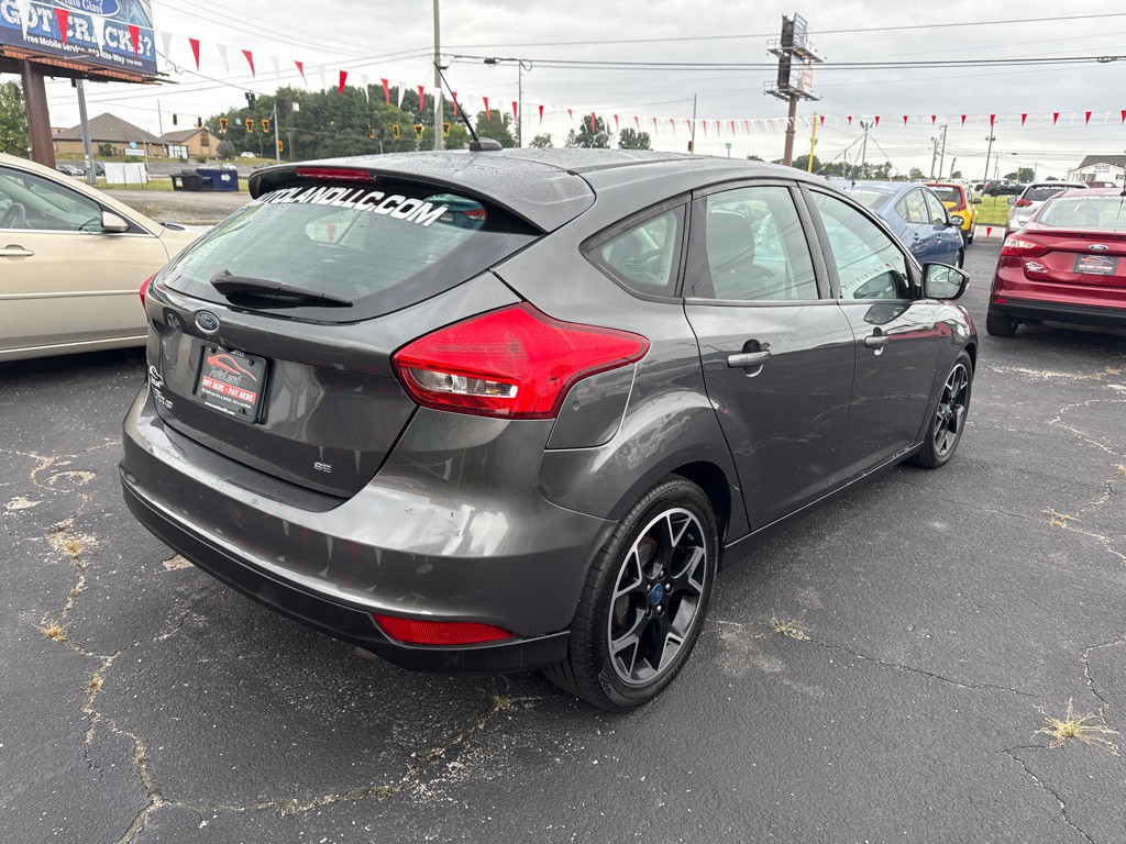 2017 Ford Focus Image 3