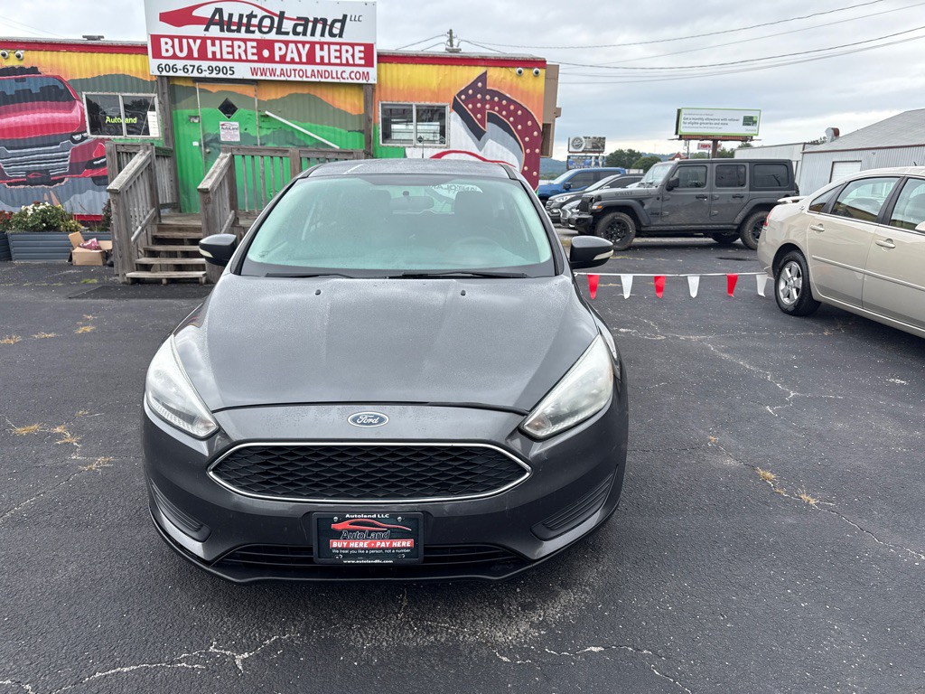2017 Ford Focus Image 6
