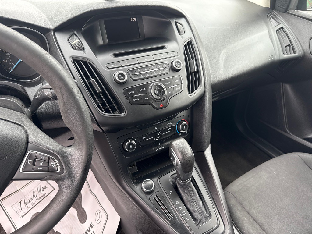 2017 Ford Focus Image 11