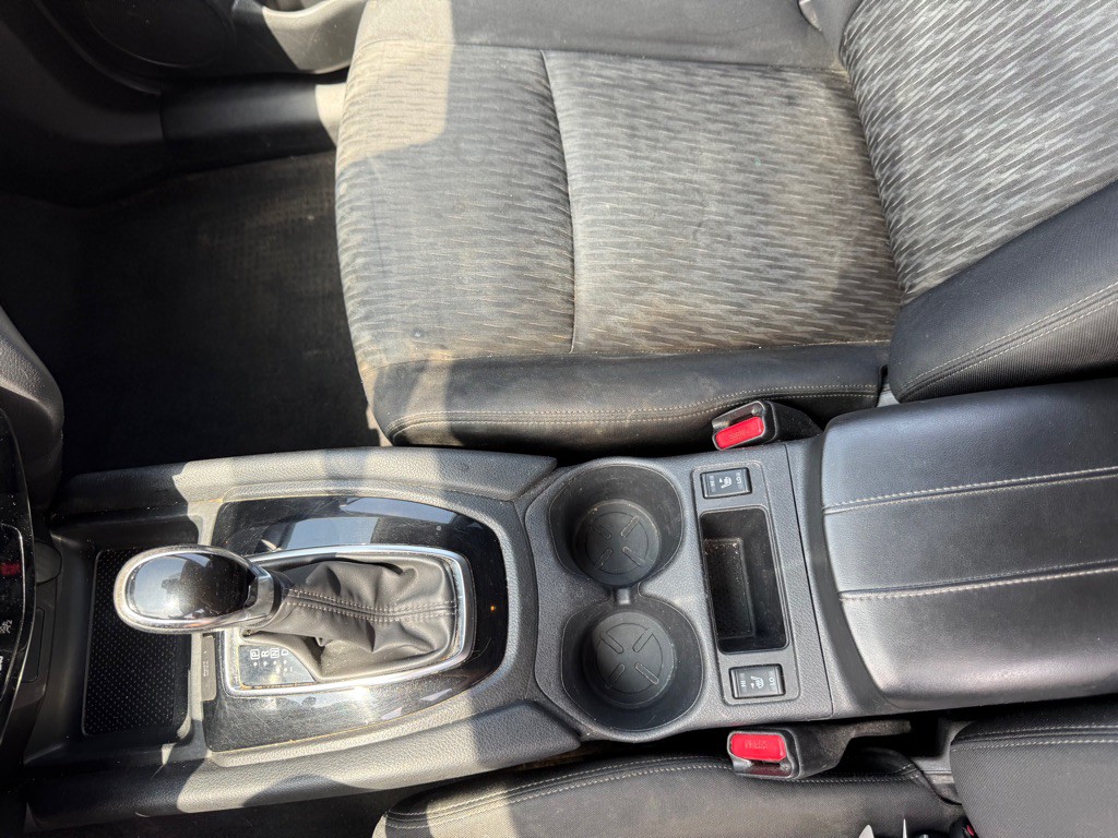 2019 Nissan Rogue Image 12