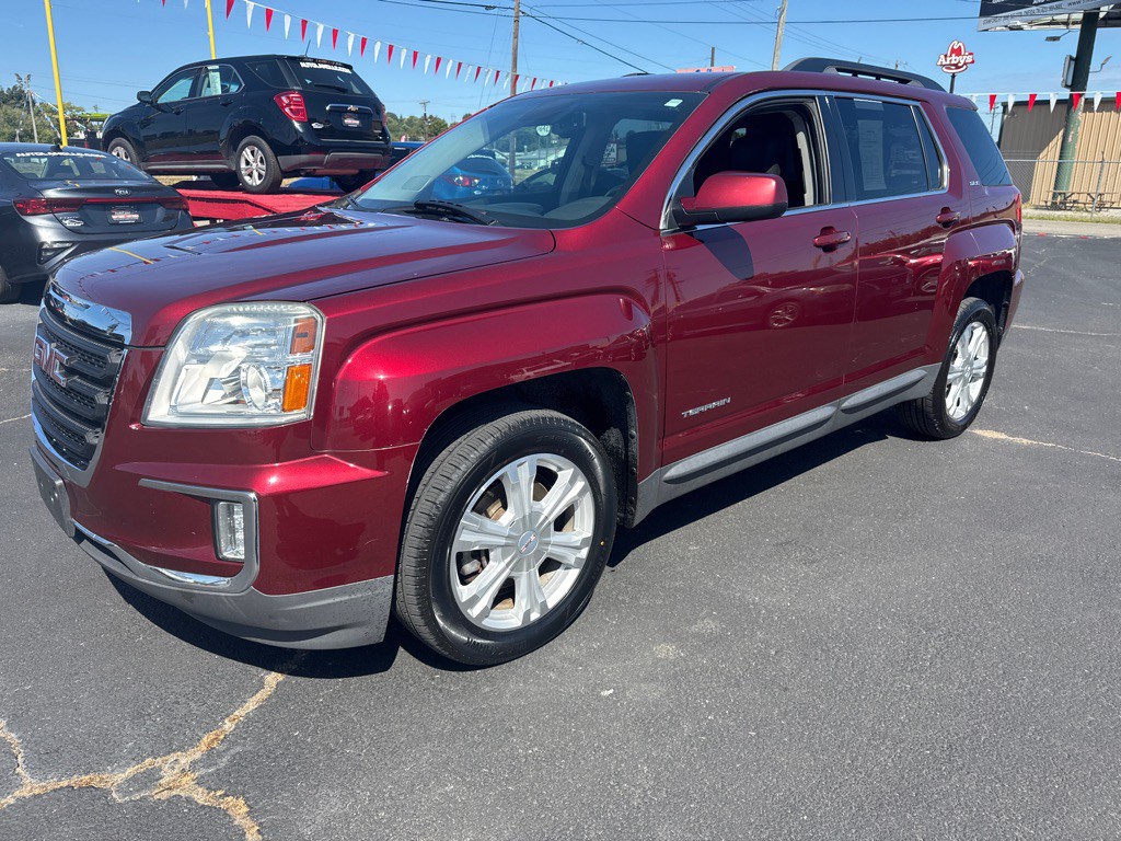 2017 GMC Terrain Image 1