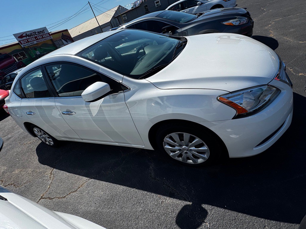 2013 Nissan Sentra Image 3