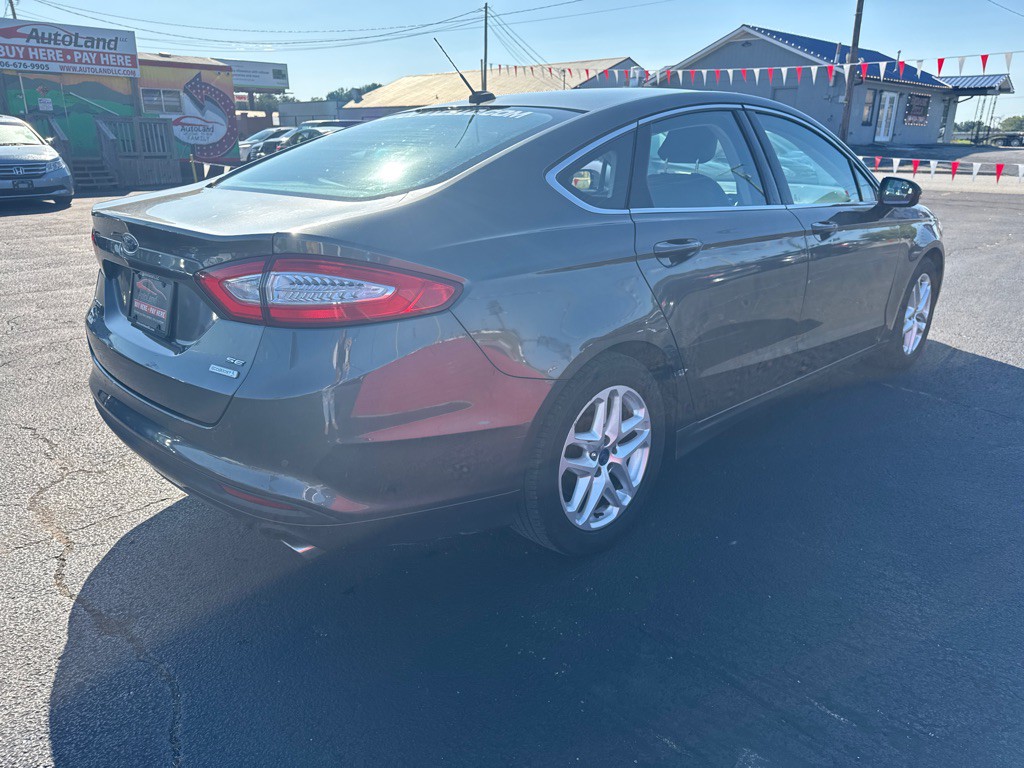 2016 Ford Fusion Image 3