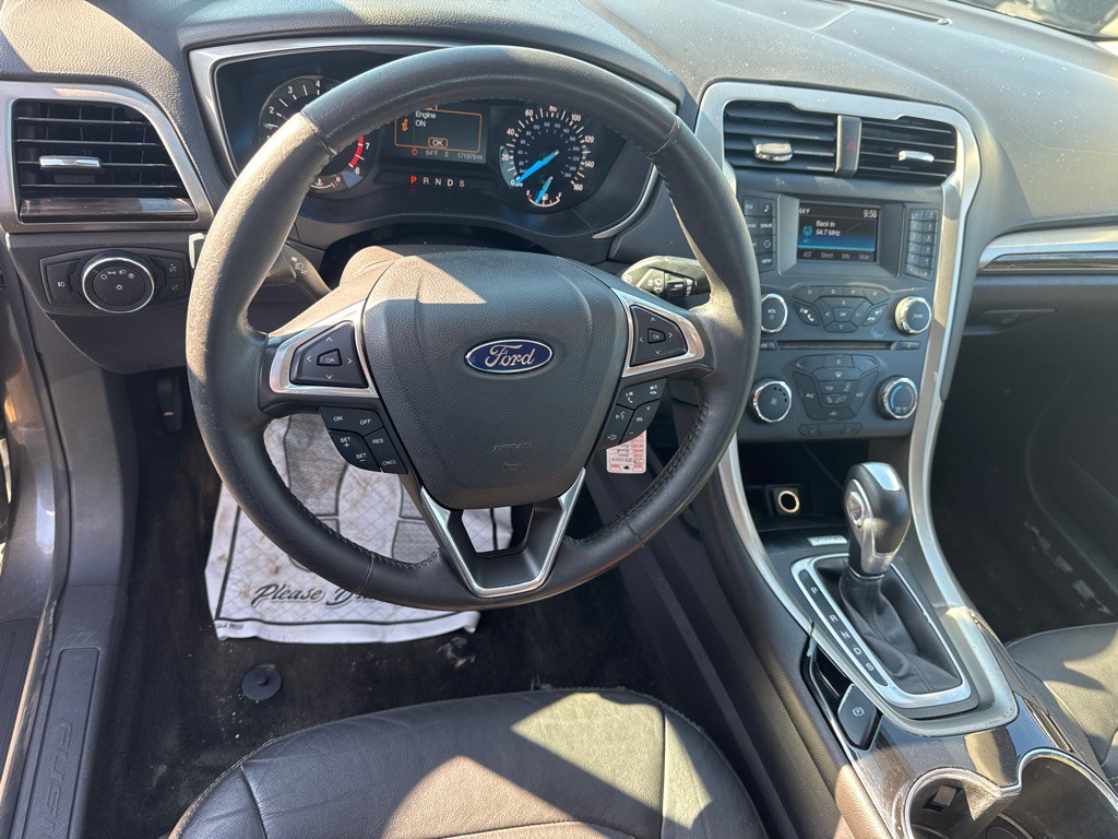 2016 Ford Fusion Image 9