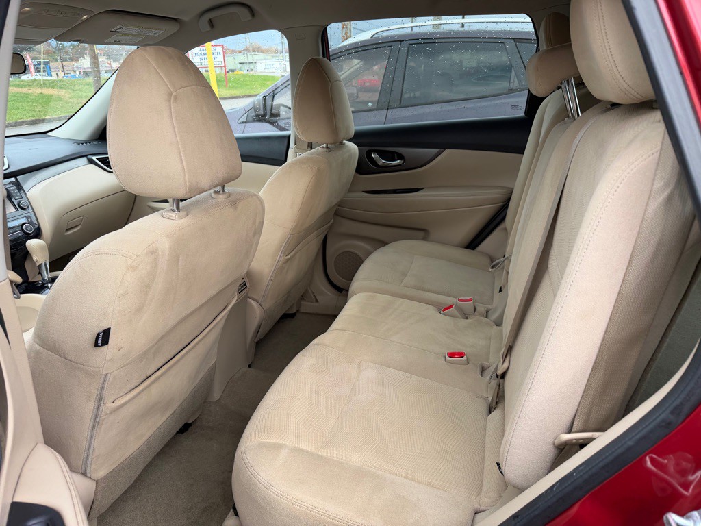 2015 Nissan Rogue Image 6