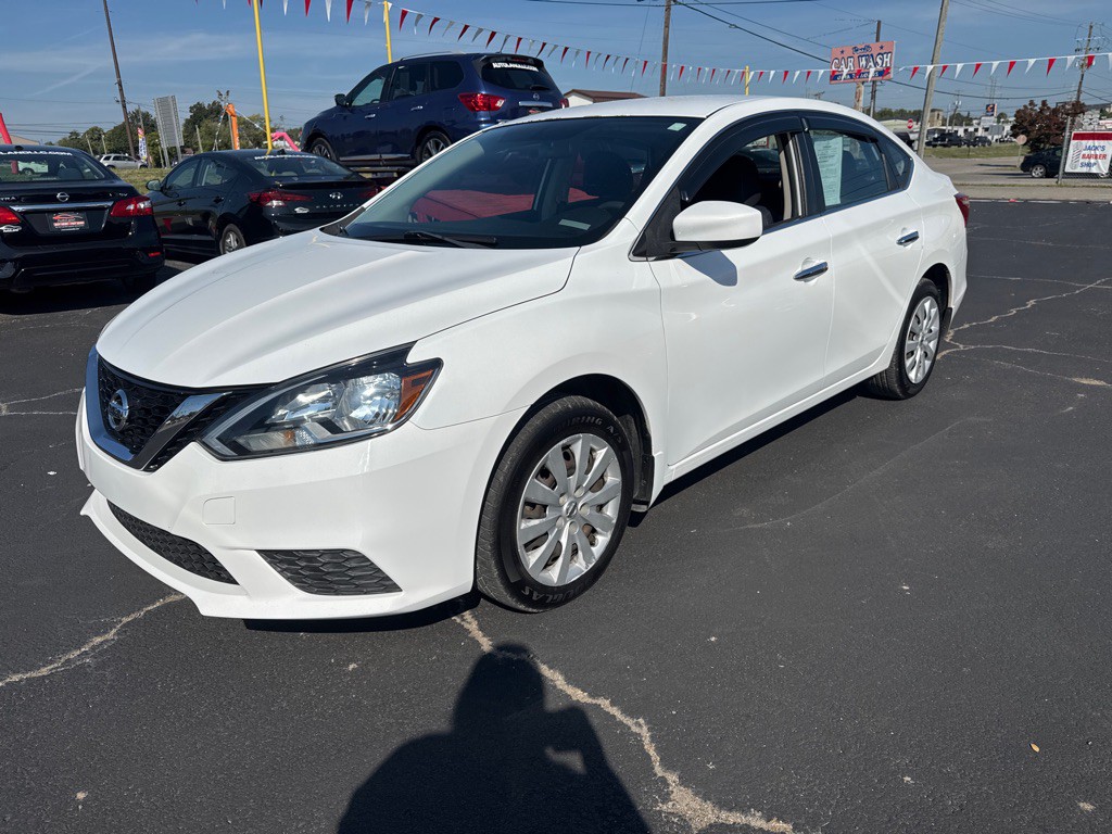 2016 Nissan Sentra Image 1