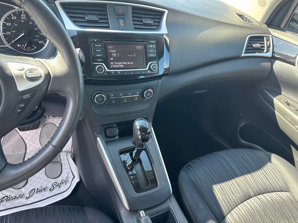 2016 Nissan Sentra Image 11