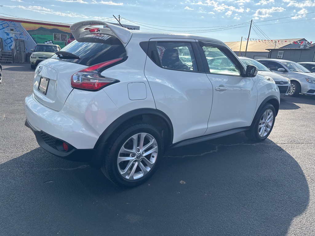 2015 Nissan Juke Image 3
