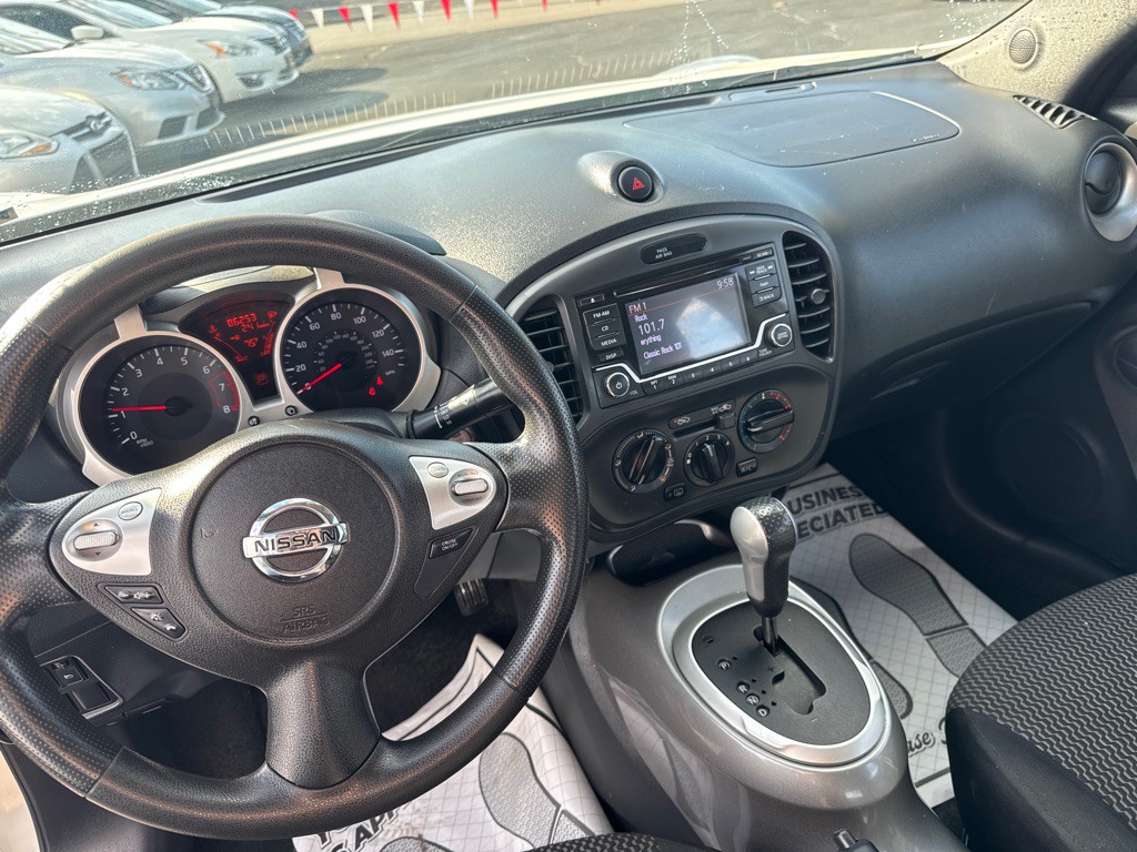 2015 Nissan Juke Image 9