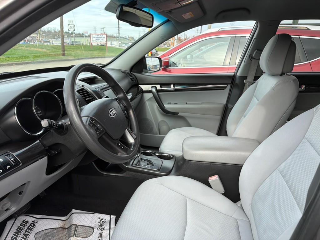 2013 Kia Sorento Image 8