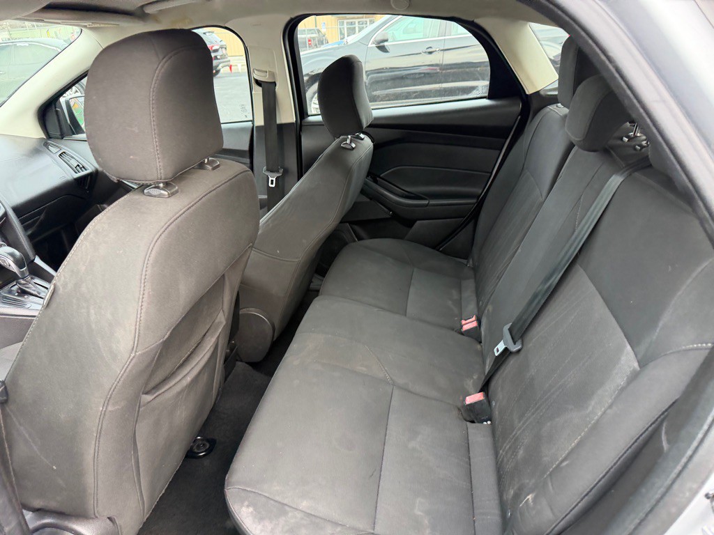 2017 Ford Focus Image 11