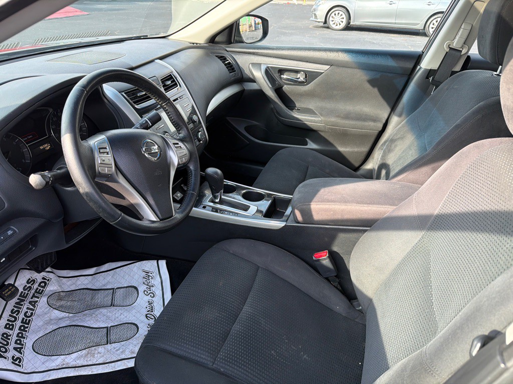 2014 Nissan Altima Image 8