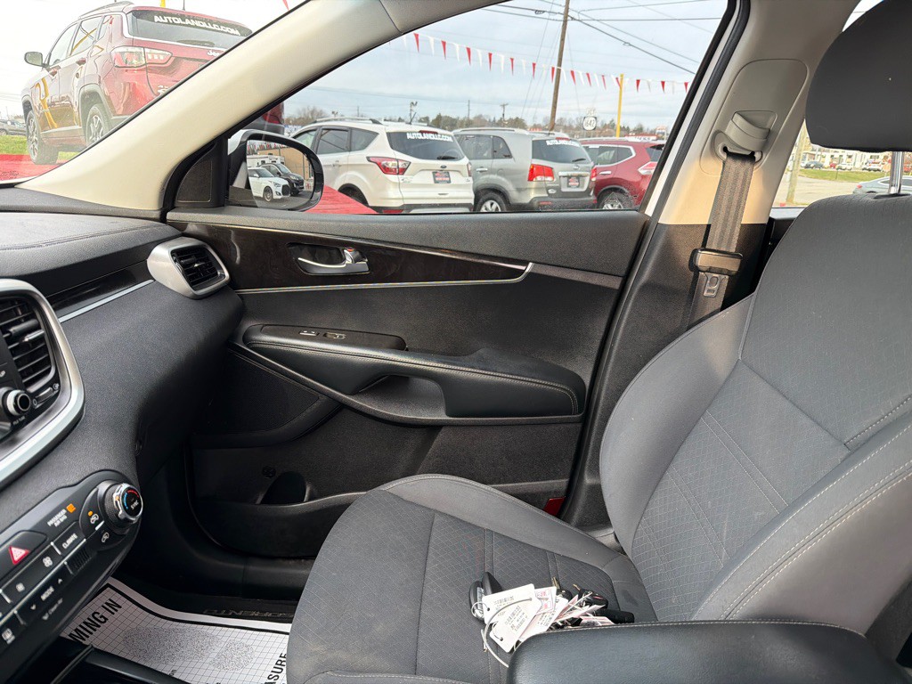 2018 Kia Sorento Image 9
