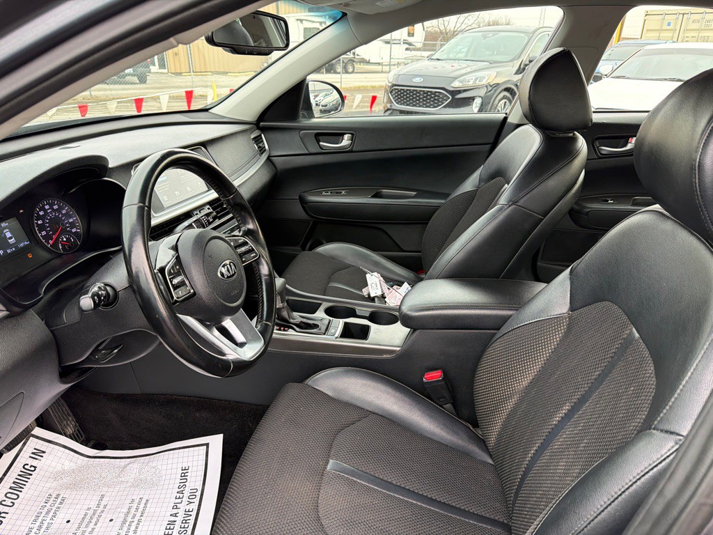 2019 Kia Optima Image 8