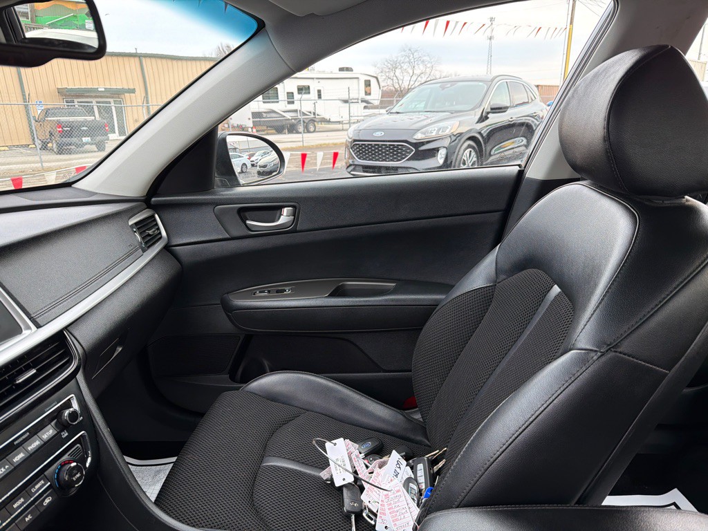 2019 Kia Optima Image 9