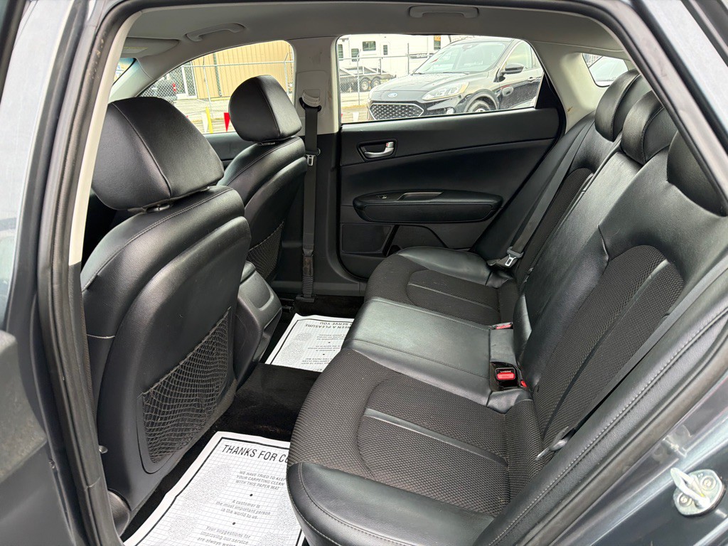 2019 Kia Optima Image 11