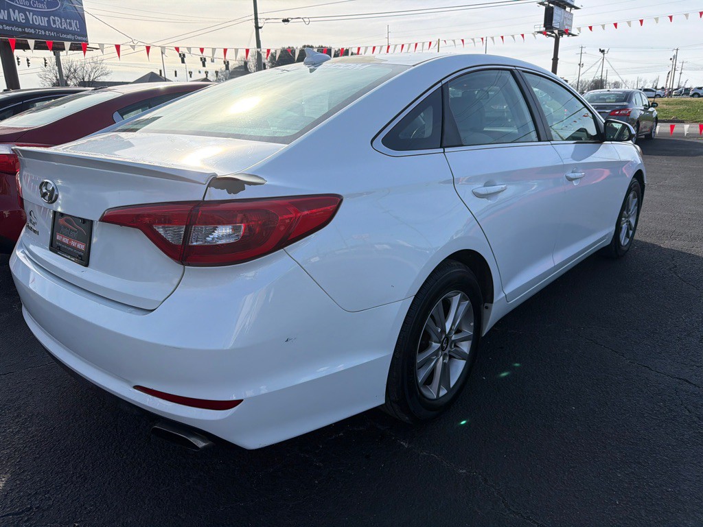 2017 Hyundai Sonata Image 3