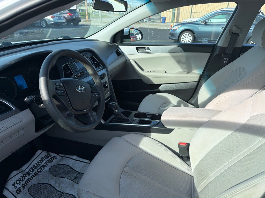 2017 Hyundai Sonata Image 8