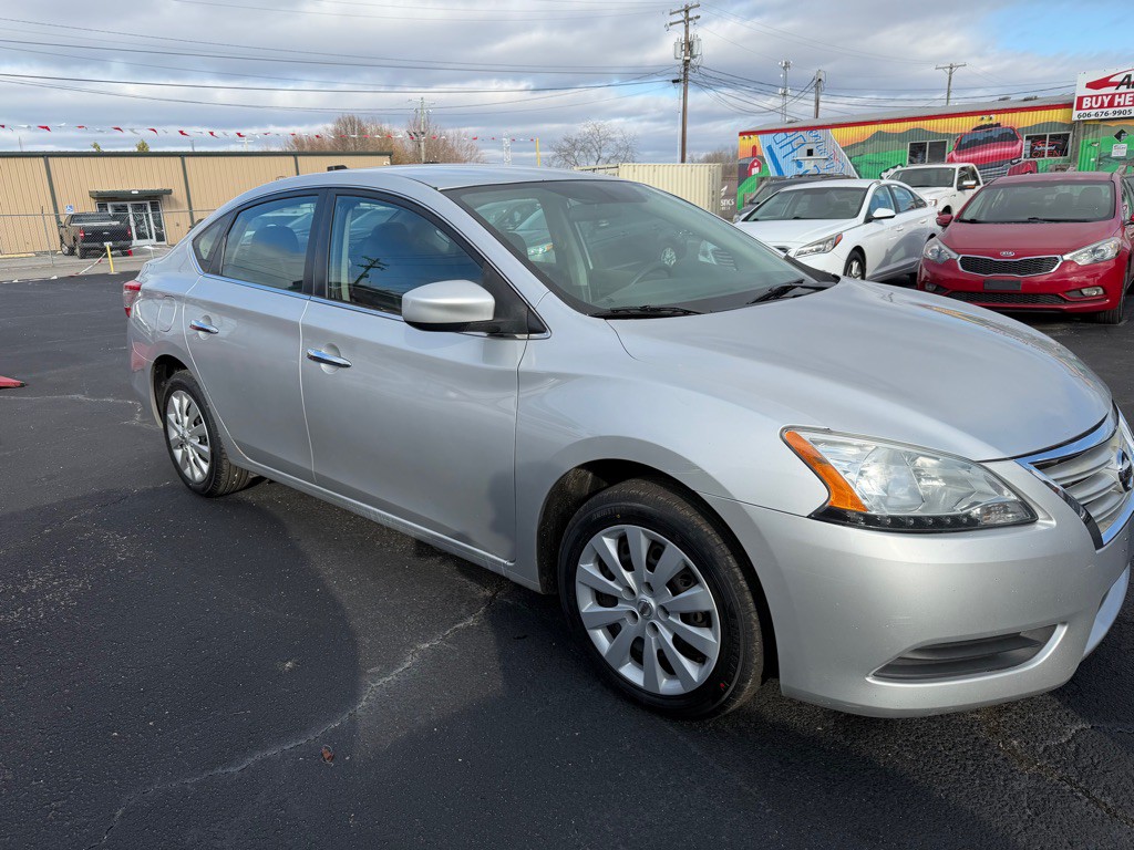 2015 Nissan Sentra Image 2
